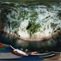 Höhle an den Poor Knights Islands