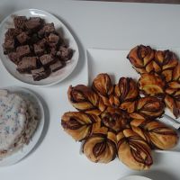 Backwettbewerb bei Lukas Arbeit, er hat die Nutella Blume gebacken