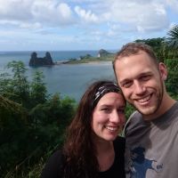 Die Henne bei Hienghene (im Hintergrund!)