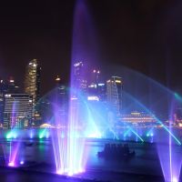 Lichtspiel auf dem Wasser